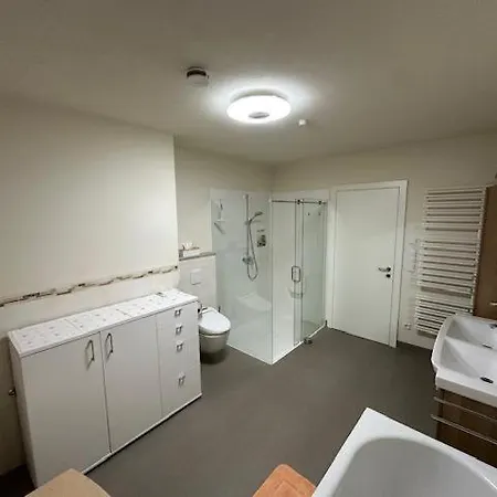 شقة Haus Leblhuber *